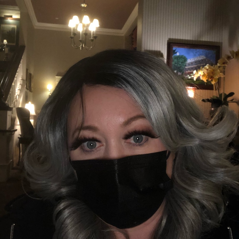 Meet your Posher, Kimberly